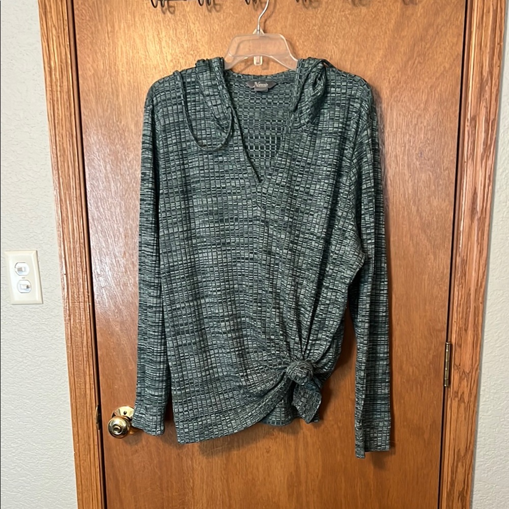 Green Hooded Knit Top